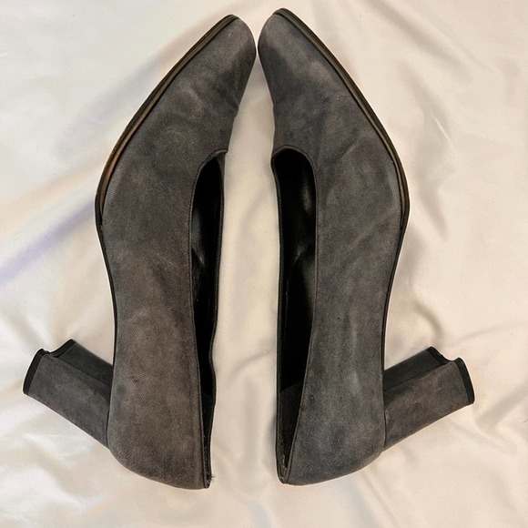 Stuart Weitzman Marymid Grey Suede 90s Mom Style Pump Heel Size 9 - Picture 7 of 14